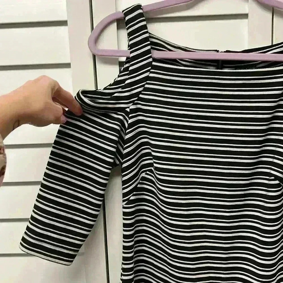 Gabby Skye Striped Cold Shoulder Dress Size 8 Black & White - Picture 3 of 4